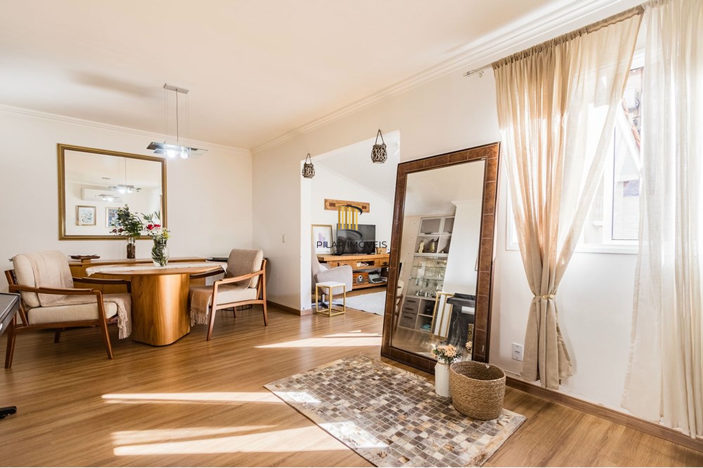 Casa de Condomínio 4 dormitórios no bairro Sarandi