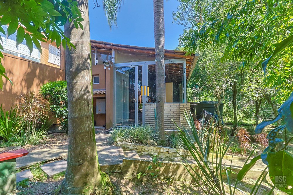 Casa de Condomínio 2 dormitórios no bairro Jardim Itu