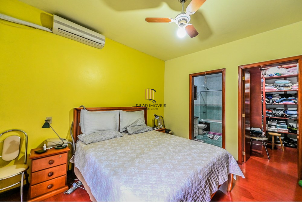 Casa 4 dormitórios no bairro Cascata