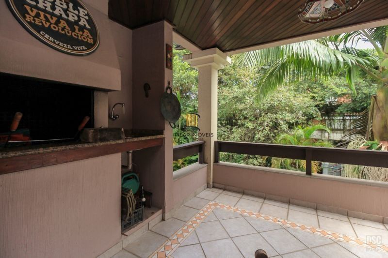 Apartamento 4 dormitórios no bairro Cavalhada
