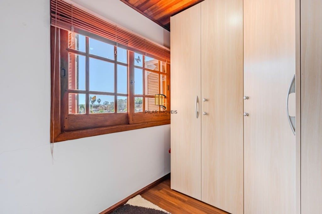 Casa de Condomínio 4 dormitórios no bairro Ipanema