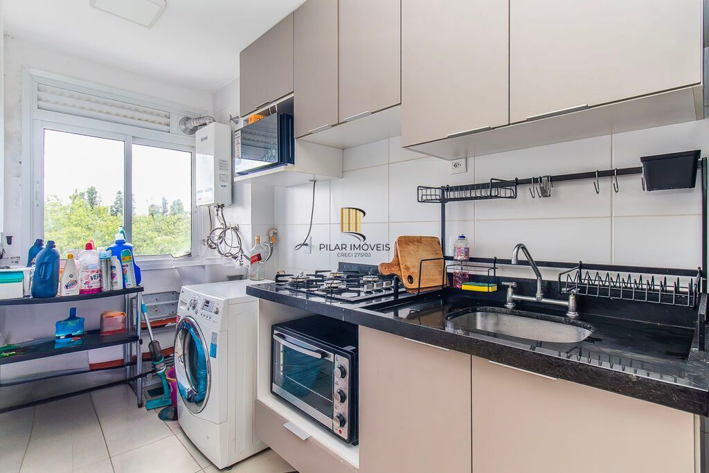 Apartamento 2 dormitórios no bairro Azenha