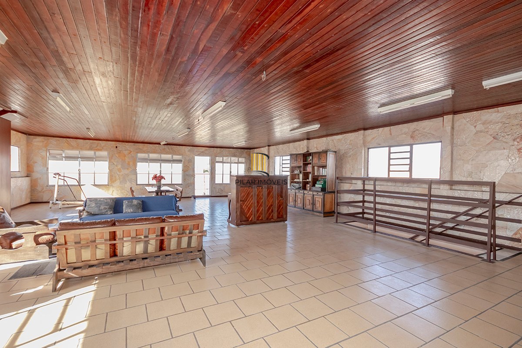 Casa 6 dormitórios no bairro São Sebastião