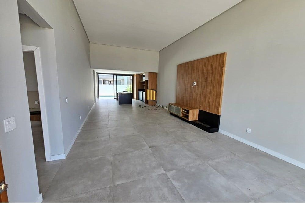 Casa de Condomínio 4 dormitórios no bairro Centro