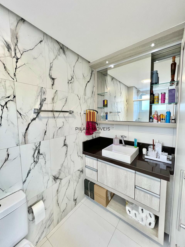 Apartamento 2 dormitórios no bairro Centro