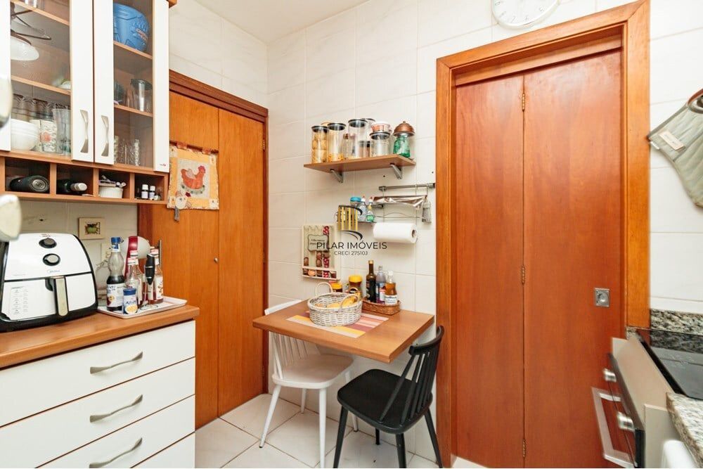 Casa 3 dormitórios no bairro Chácara das Pedras