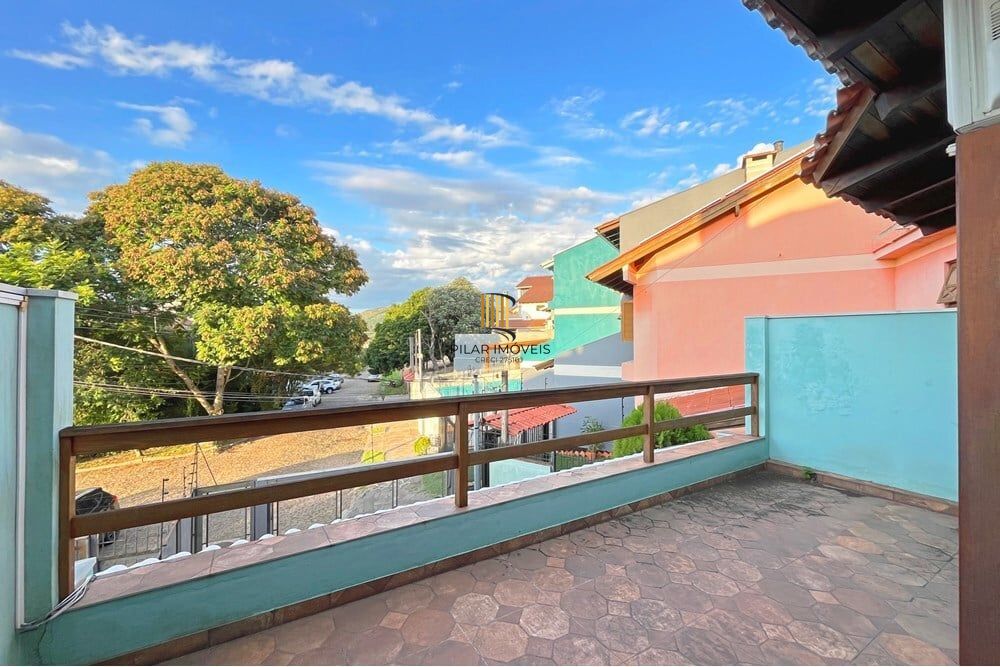 Casa 3 dormitórios no bairro Espírito Santo