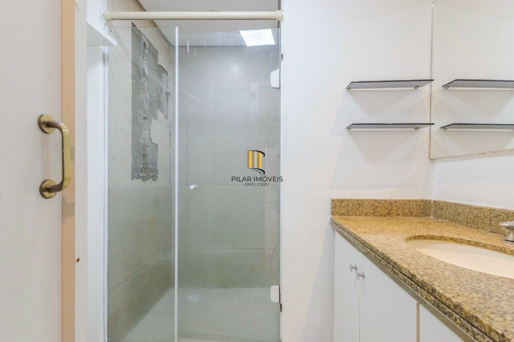 Apartamento 3 dormitórios no bairro Menino Deus