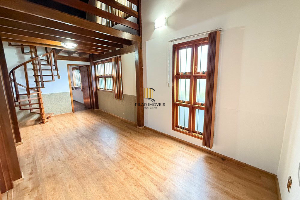 Casa 5 dormitórios no bairro São José