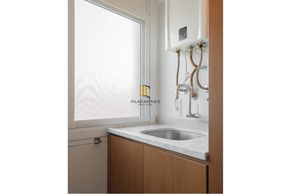Apartamento 2 dormitórios no bairro Vila Ipiranga