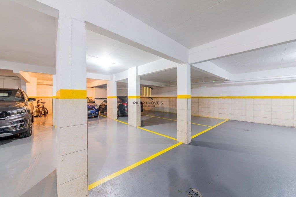 Apartamento 4 dormitórios no bairro Moinhos de Vento