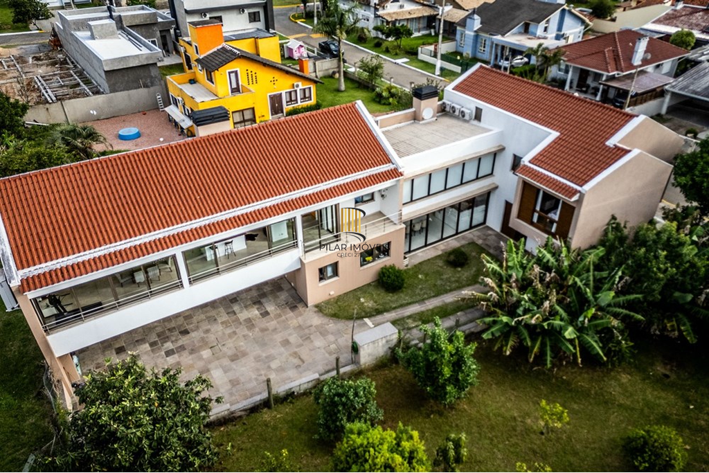 Casa de Condomínio 5 dormitórios no bairro São Lucas