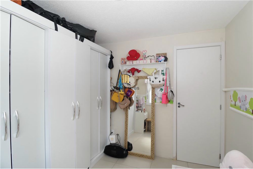 Apartamento 2 dormitórios no bairro Lomba do Pinheiro