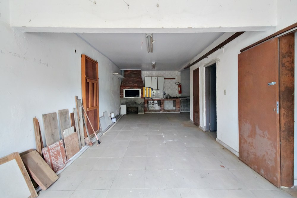 Casa 4 dormitórios no bairro Glória