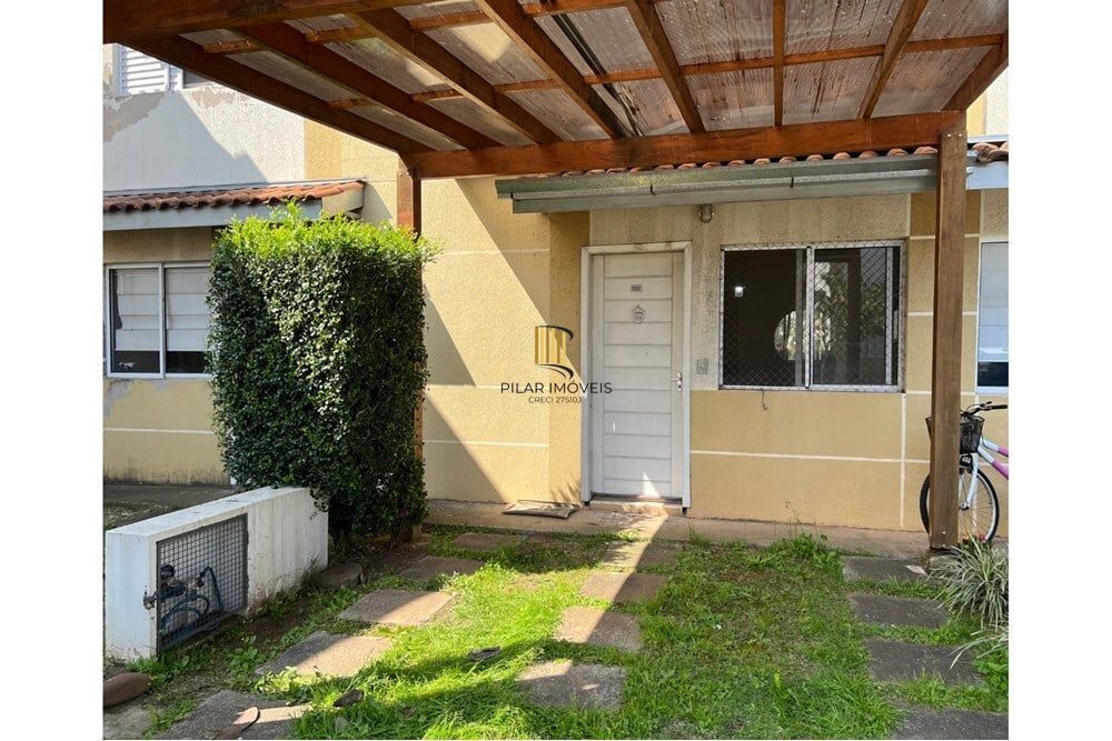 Casa de Condomínio 2 dormitórios no bairro Igara
