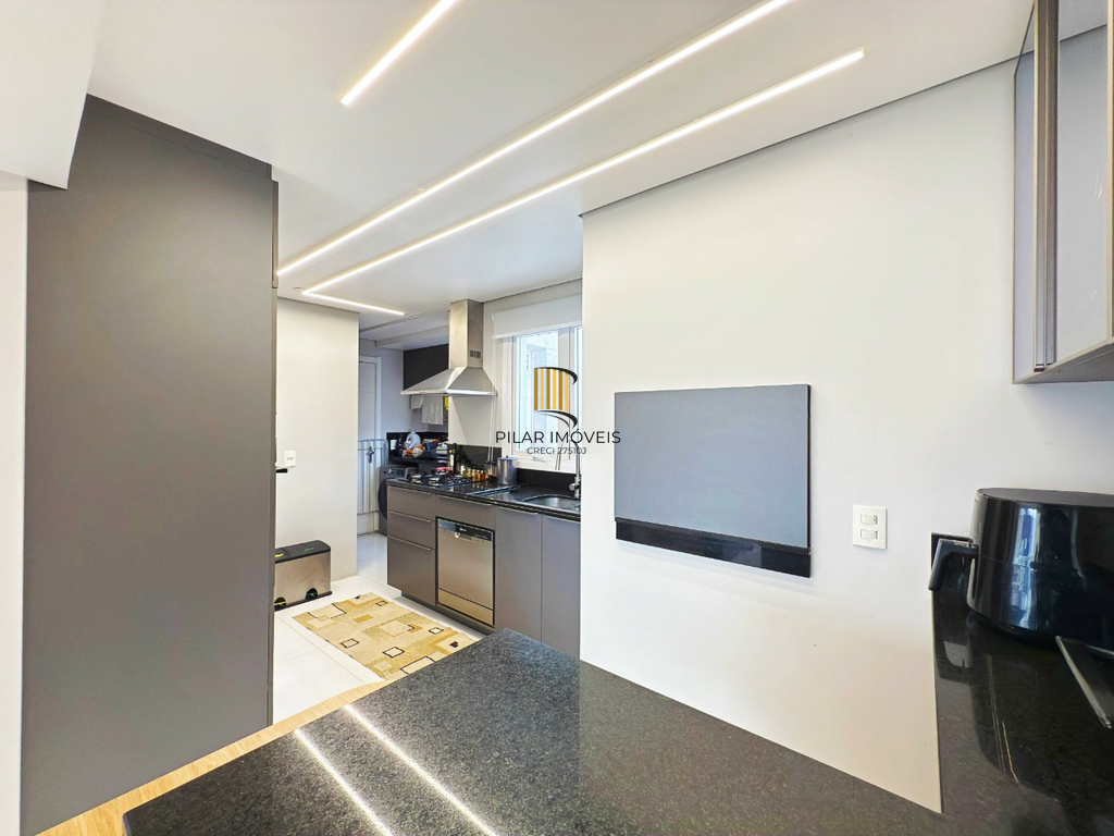 Apartamento 3 dormitórios no bairro Menino Deus