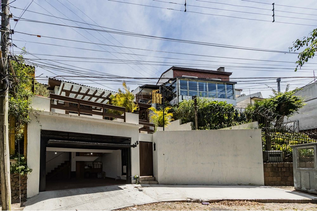Casa 3 dormitórios no bairro Medianeira - Pilar Imóveis