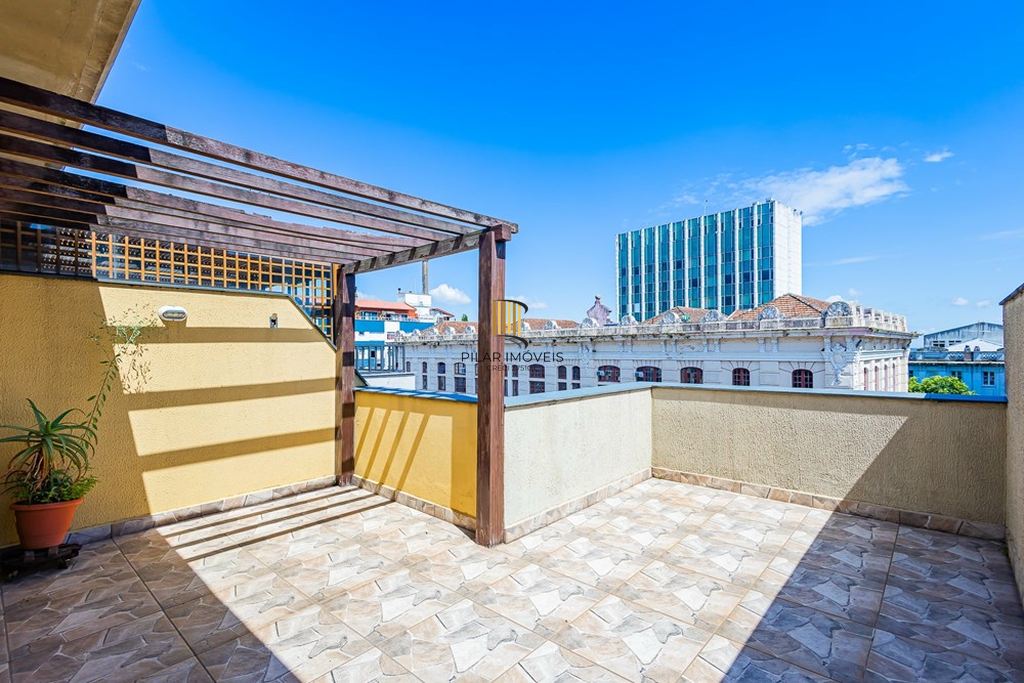 Cobertura 1 dormitório no bairro Centro Histórico