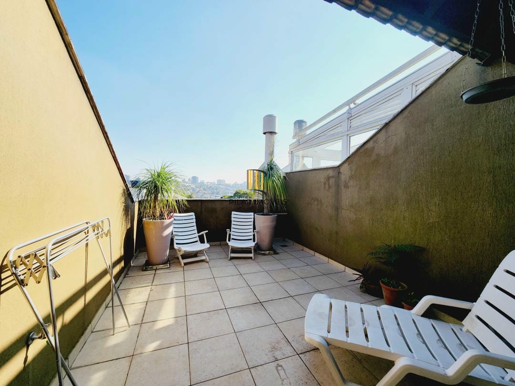 Casa 4 dormitórios no bairro Chácara das Pedras