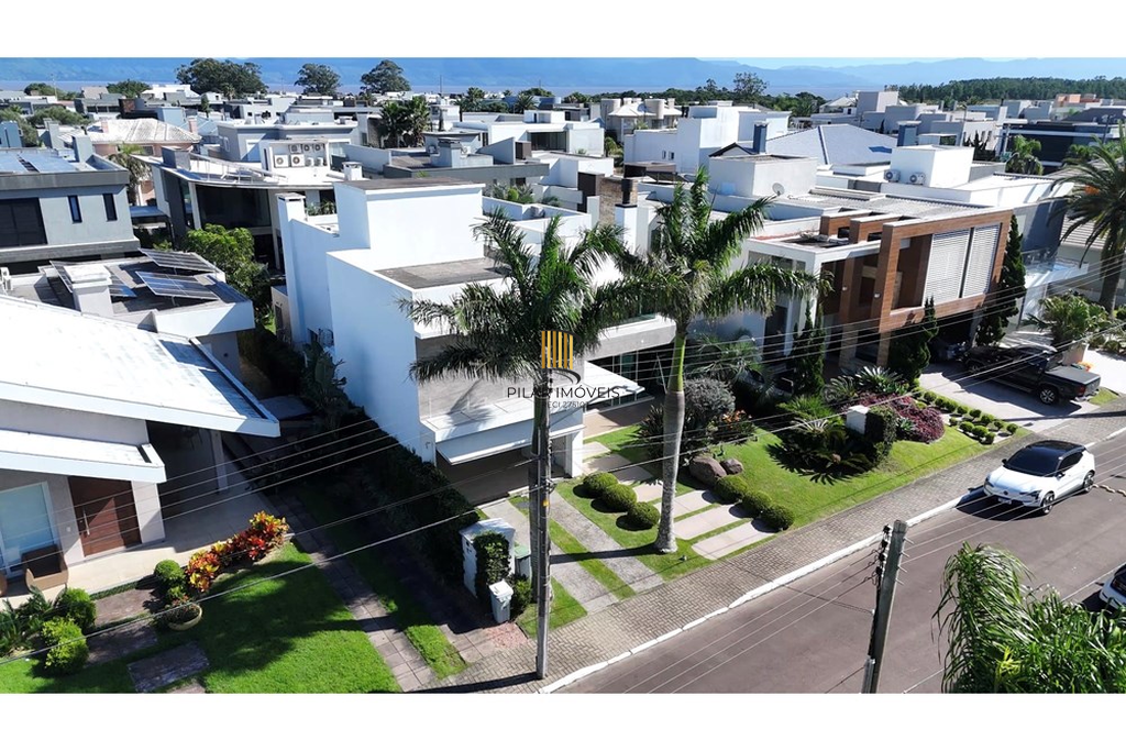 Casa de Condomínio 4 dormitórios no bairro Morada do Sol