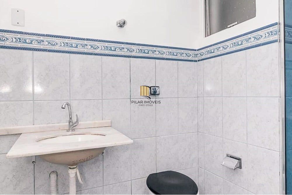Apartamento 2 dormitórios no bairro Vila Ipiranga