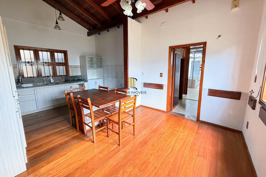 Casa 5 dormitórios no bairro São José