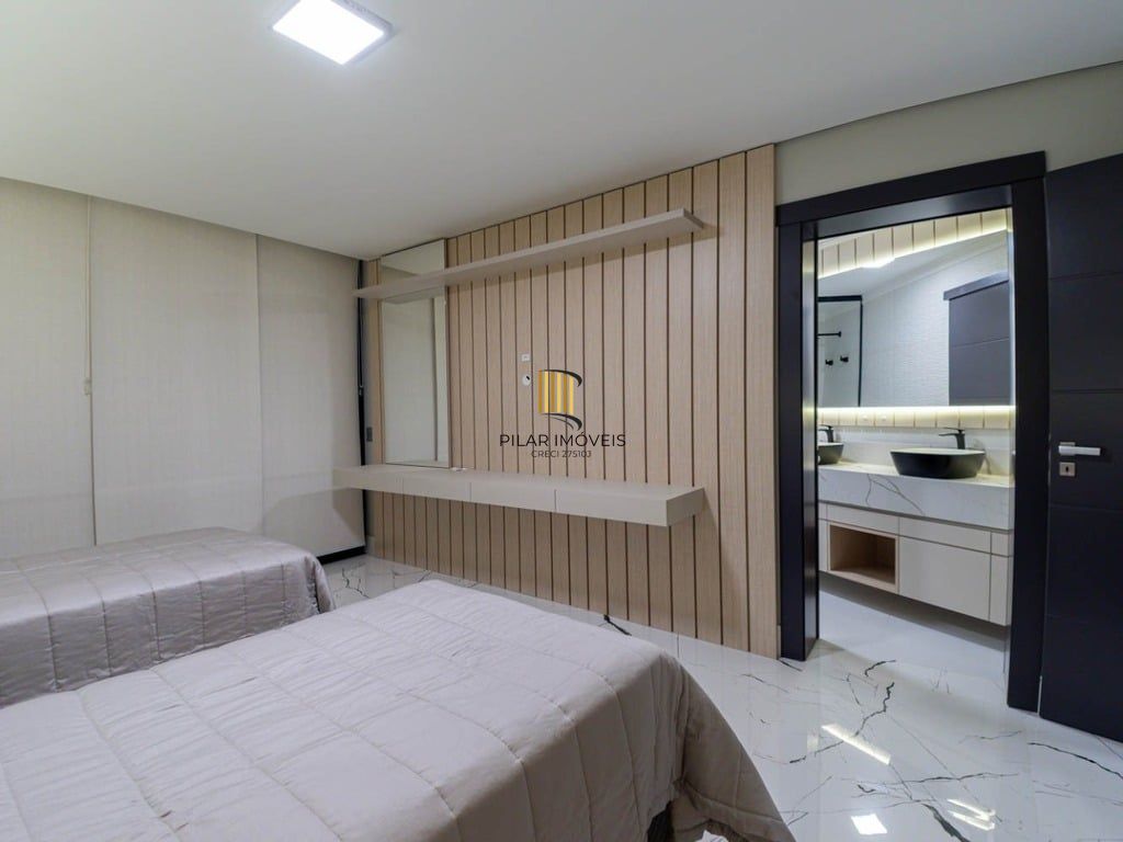 Casa de Condomínio 5 dormitórios no bairro Itapeva