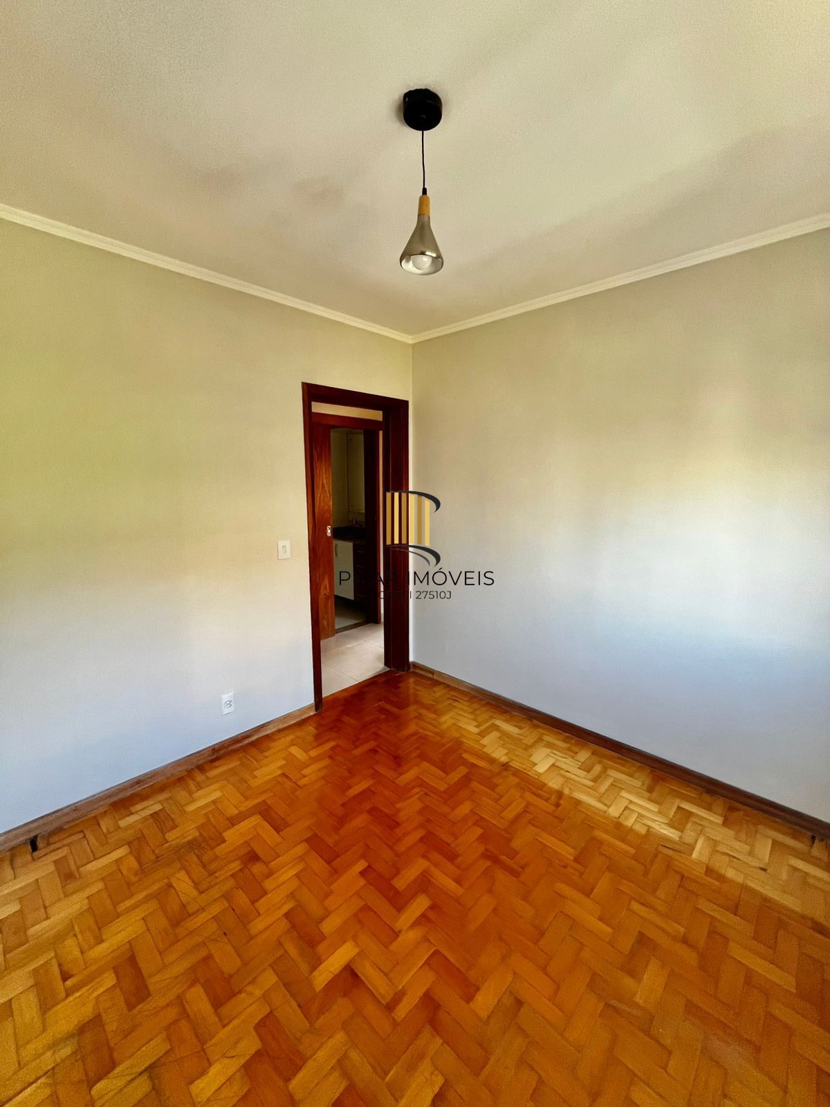 Apto de 03 dorm, 02 banheiros e dep empregada no coração do Bairro Higienópolis