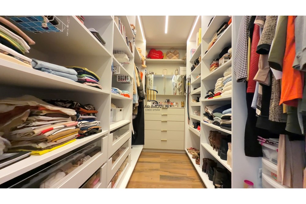 Casa de Condomínio 4 dormitórios no bairro Morada do Sol