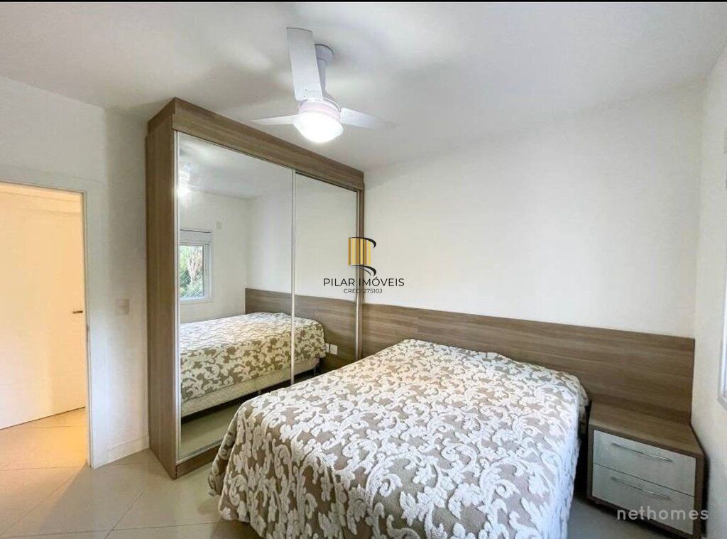 Apartamento 4 dormitórios no bairro Centro