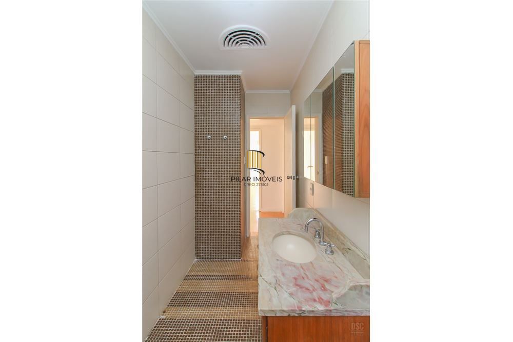 Apartamento 4 dormitórios no bairro Centro Histórico