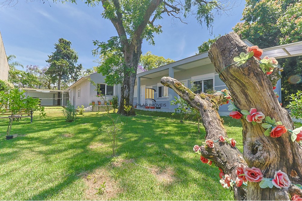 Casa 3 dormitórios no bairro Ipanema