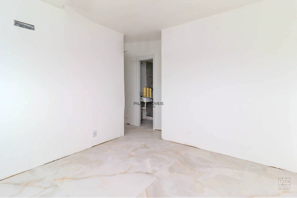 Apartamento 2 dormitórios no bairro Vila Ipiranga