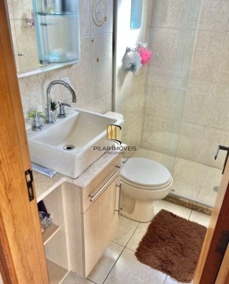 Excelente cobertura, 03 dorm com suite, churrasqueira, piscina e vista.
