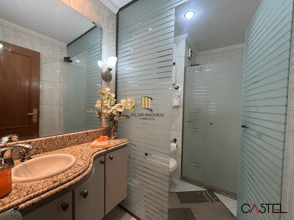 Apartamento 3 dormitórios no bairro Menino Deus