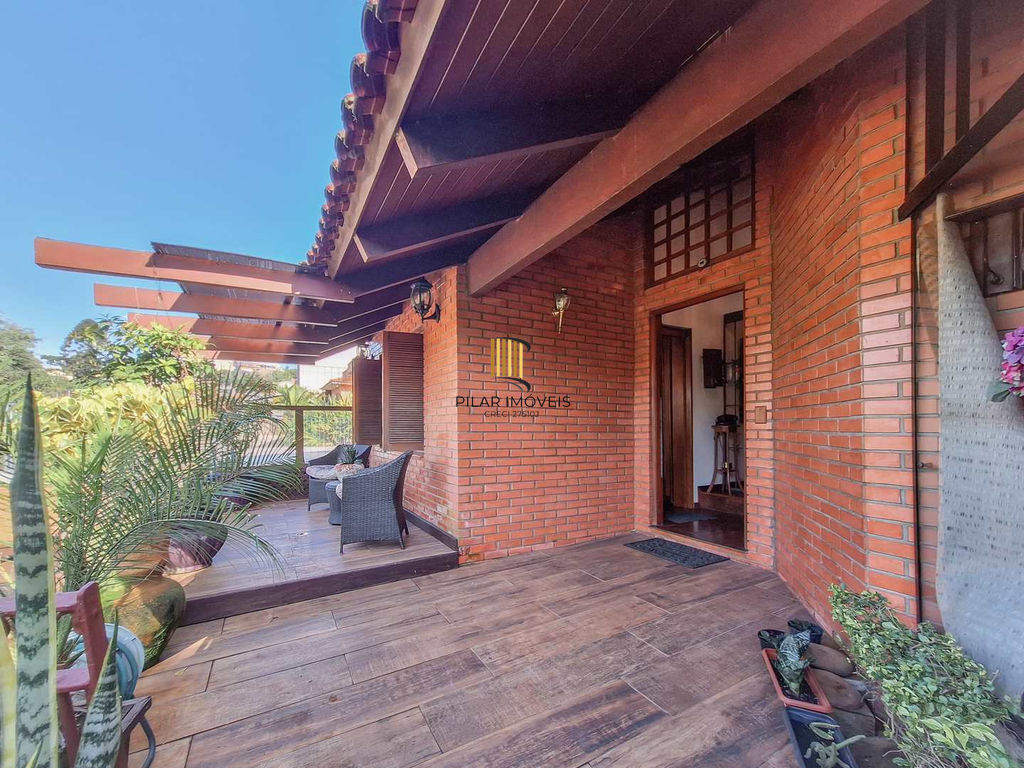 Casa 3 dormitórios no bairro Chácara das Pedras