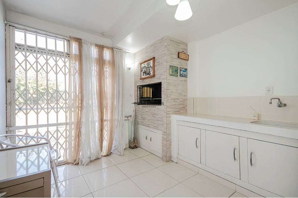 Casa 3 dormitórios no bairro Jardim Itu Sabará