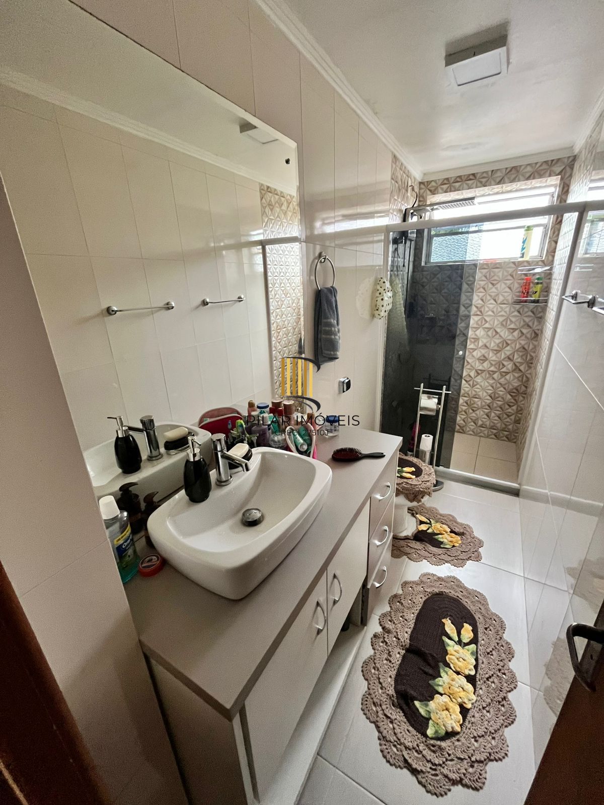 Apto de 02 dorm, mobiliado, transformado em 01 dorm, com vaga no Passo da Areia