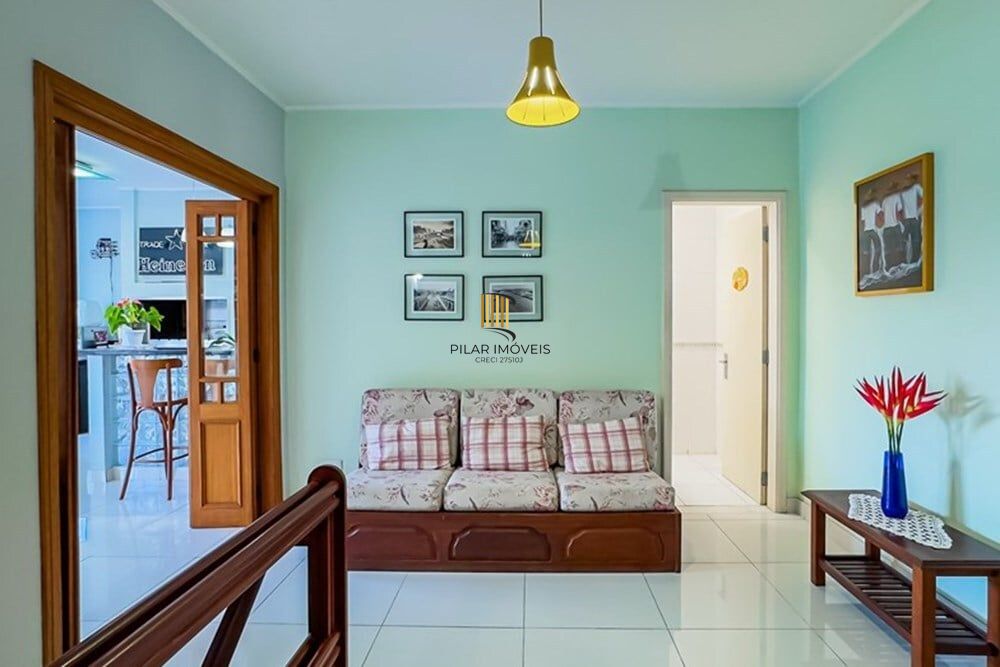 Casa 4 dormitórios no bairro Santa Maria Goretti
