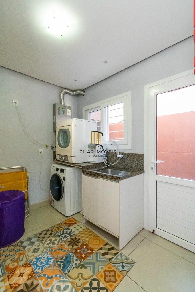 Casa de Condomínio 4 dormitórios no bairro Central Park