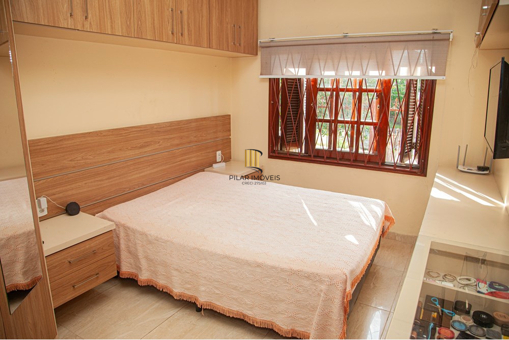 Casa 2 dormitórios no bairro Fiuza