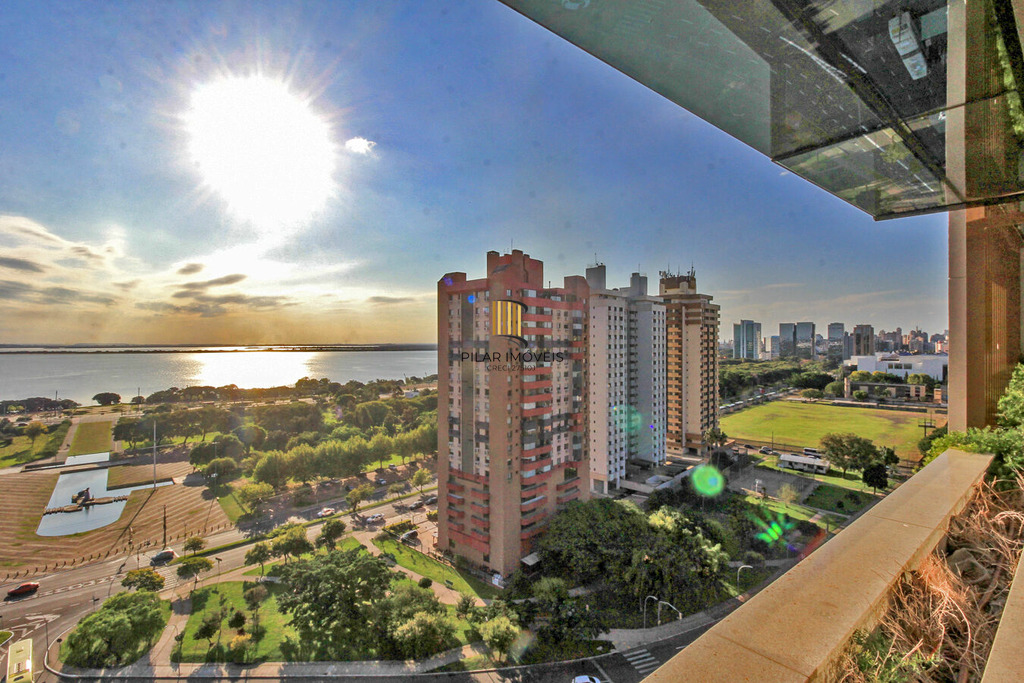 Apartamento 3 dormitórios no bairro Praia de Belas