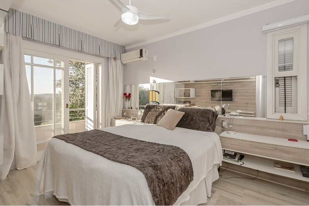 Casa 3 dormitórios no bairro Espírito Santo