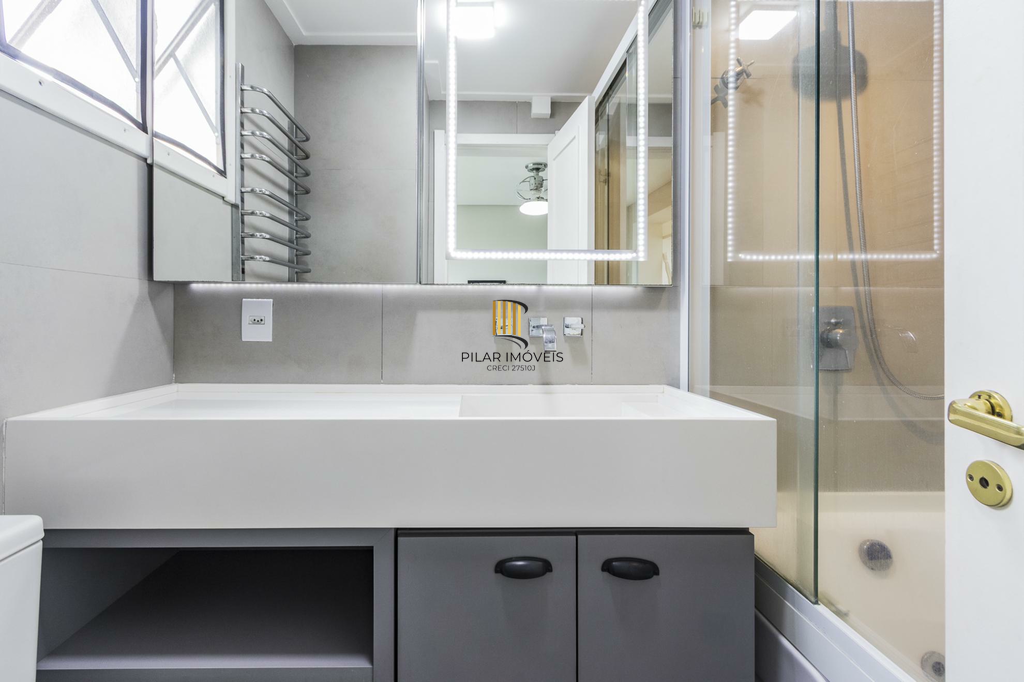 Apartamento 3 dormitórios no bairro Menino Deus