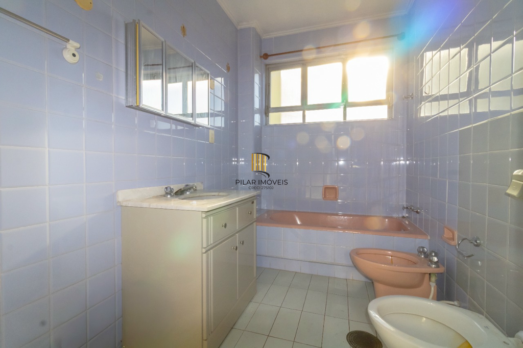 Apartamento 3 dormitórios no bairro Petrópolis