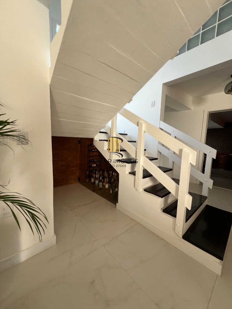 Casa 5 dormitórios no bairro Praia de Atlântida
