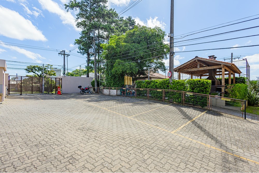 Apartamento 2 dormitórios no bairro Lomba do Pinheiro