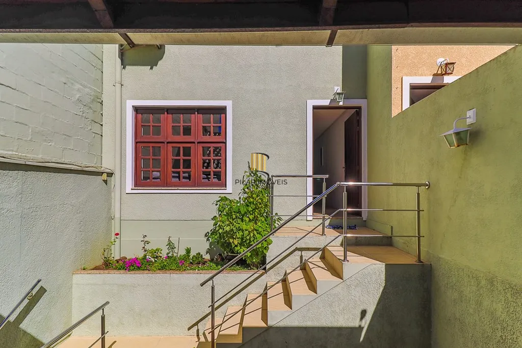 Casa 3 dormitórios no bairro Sarandi