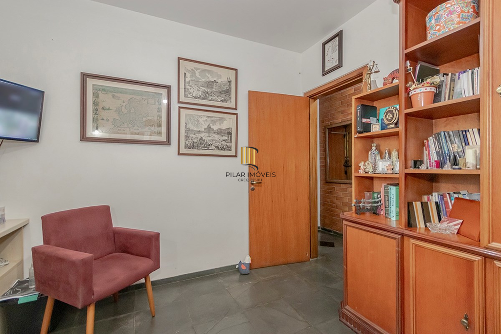 Casa 4 dormitórios no bairro Passo da Areia