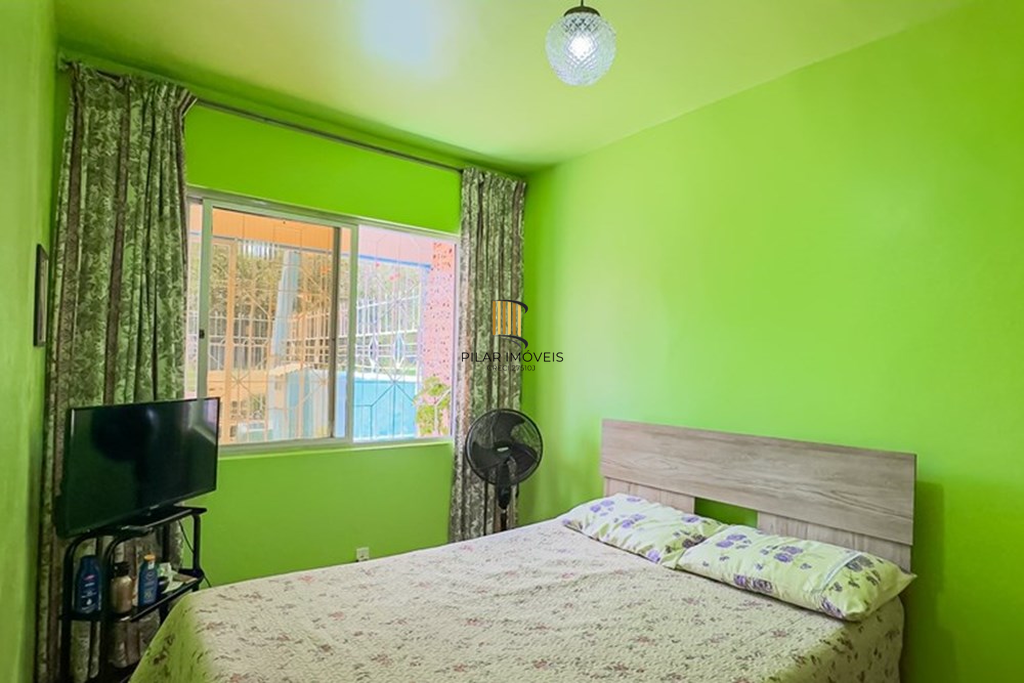 Casa 5 dormitórios no bairro Vila Jardim